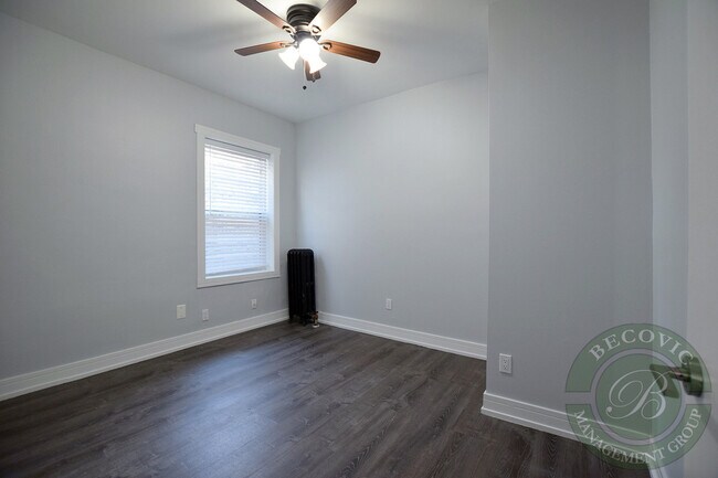 Building Photo - 6110 N Winthrop Ave