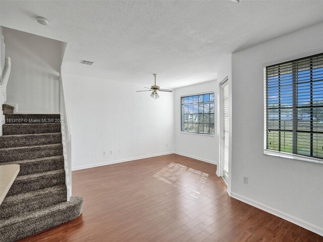 Building Photo - 1215 Lucaya Dr