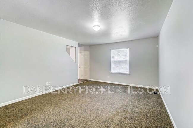 Building Photo - 3571 Turret Green Dr