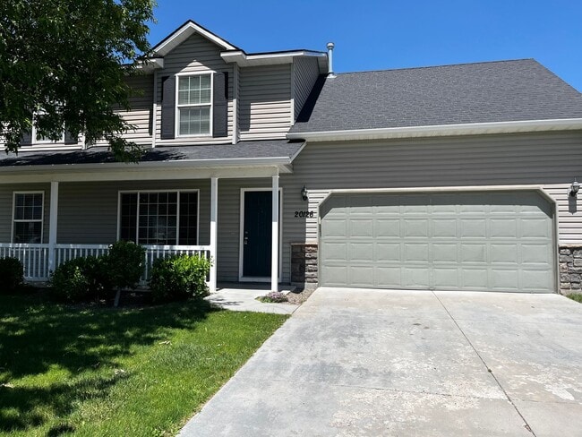 Building Photo - 4 Bedroom Home with Bonus Room Potential & RV Parking!