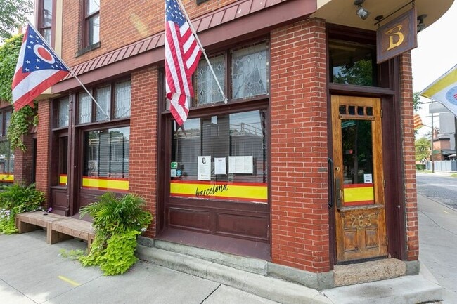 Building Photo - 287 E Whittier St