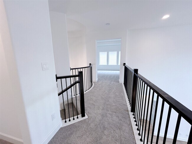 Building Photo - 29847 Longleaf Grv Ln