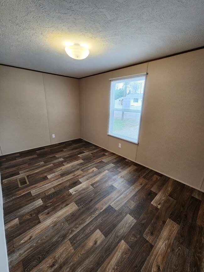 Building Photo - 2408 Park Edge Way