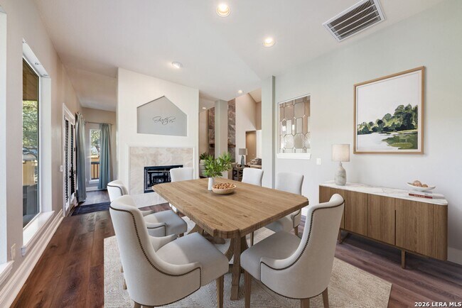 Building Photo - Charming Home Awaits: Spacious & Modern Living in a Prime Location