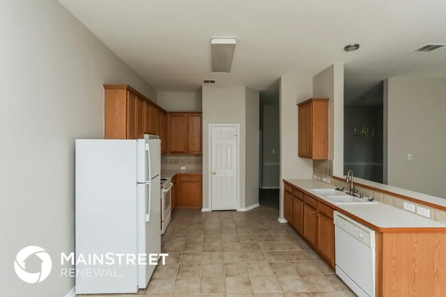 Building Photo - 3164 Kingswood Ct