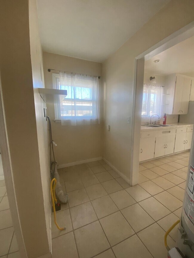 Building Photo - 409 E Puente St