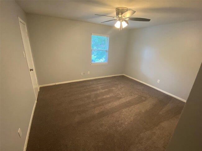 Building Photo - 29021 Cherrywood Ln