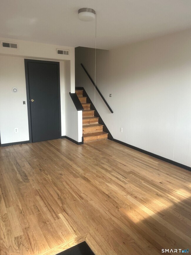 Building Photo - 204 Wheeler Ave