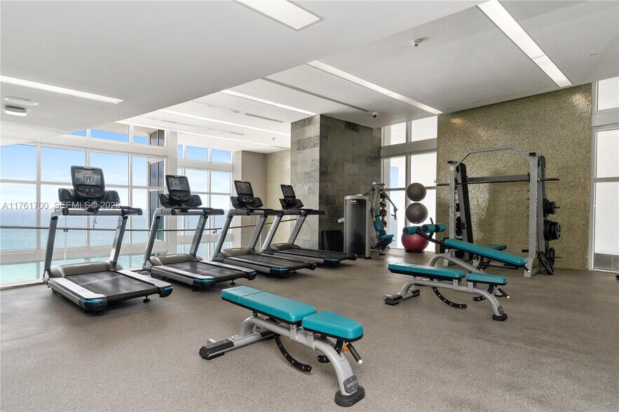 Building Photo - 18201 Collins Ave