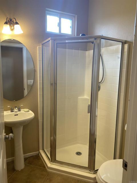 Building Photo - 1446 Yellowstone Ave