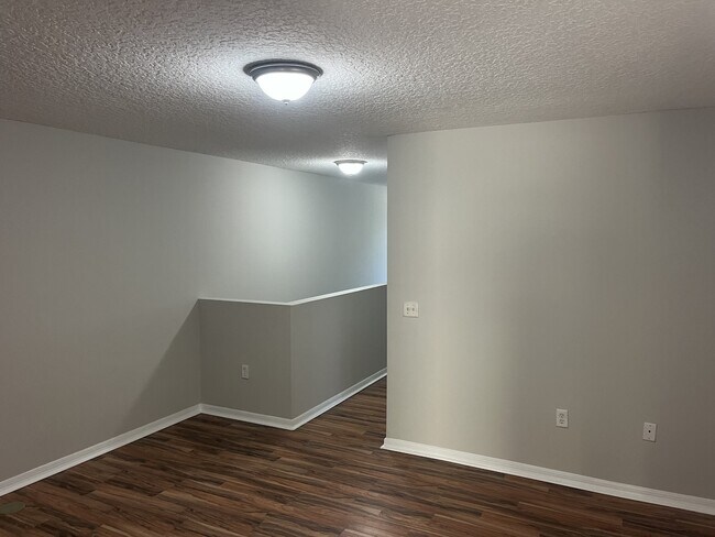 Building Photo - 11591 Hickory Oak Dr