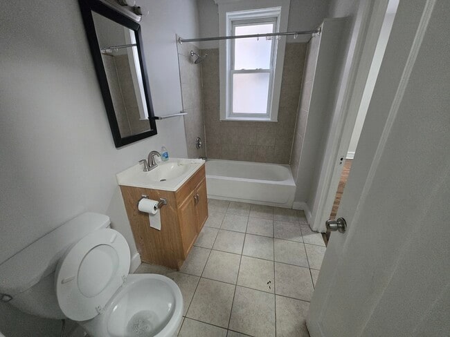 Building Photo - 6812 S Cornell Ave