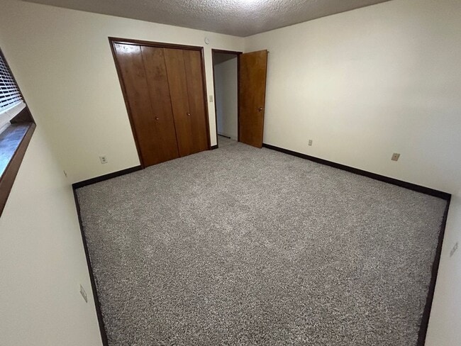 Building Photo - COMING SOON!!!  Fantastic 4 Bedroom Home on Blueberry Hill in Hazel Dell!