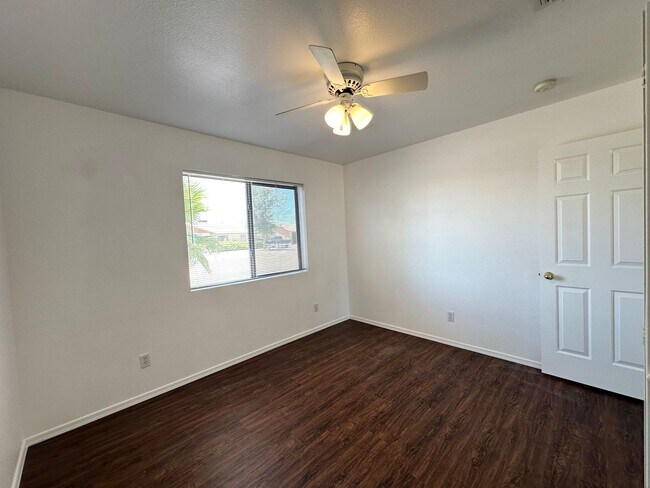 Building Photo - 6527 Nielsen Way