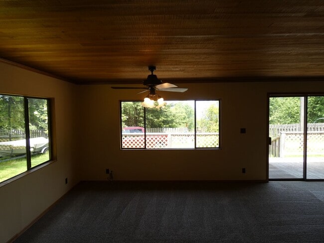 Building Photo - 71- Sagahlie Trail - West End Country Living