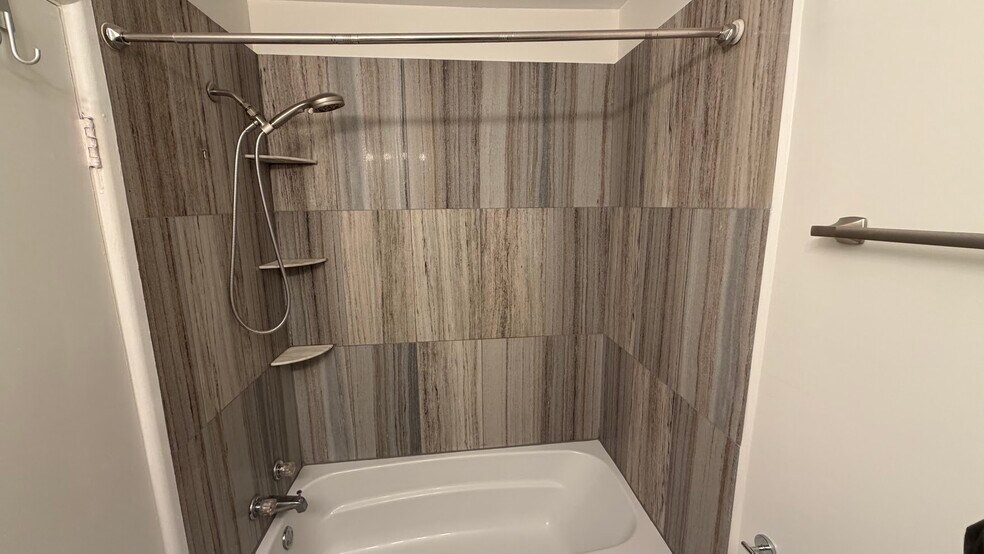 Bathroom - 10923 Nandina Ct