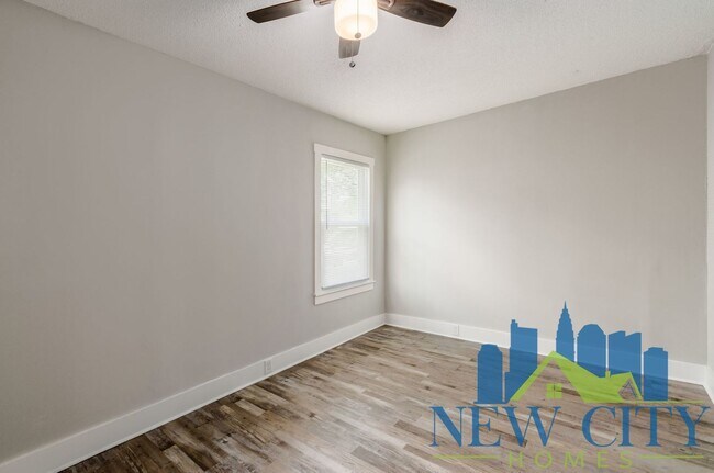 Building Photo - WAIVED $100 ADMIN FEE CALL TODAY!  Newly U...