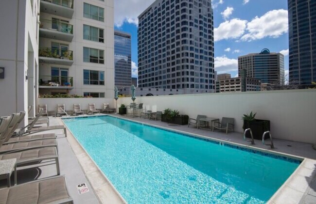 Building Photo - 1277 Kettner Blvd