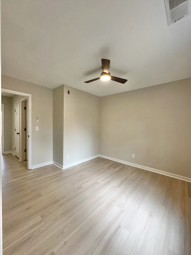 Upper Level Bedroom - 2845 Worth Dr