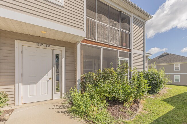 Building Photo - 1324 Heatherwood Ln