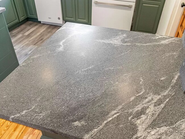 Building Photo - Beautifully Restored Belmont Gem With Fenced Yard