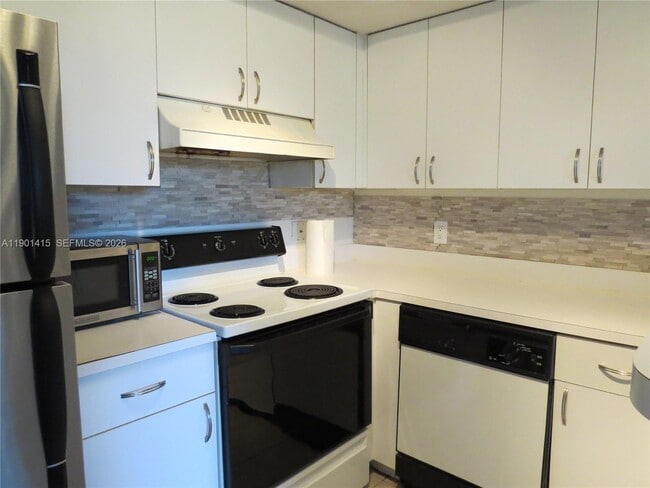 Building Photo - 12160 St.Andrews Pl