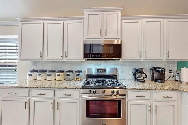 Building Photo - 907 S Chamfer Way