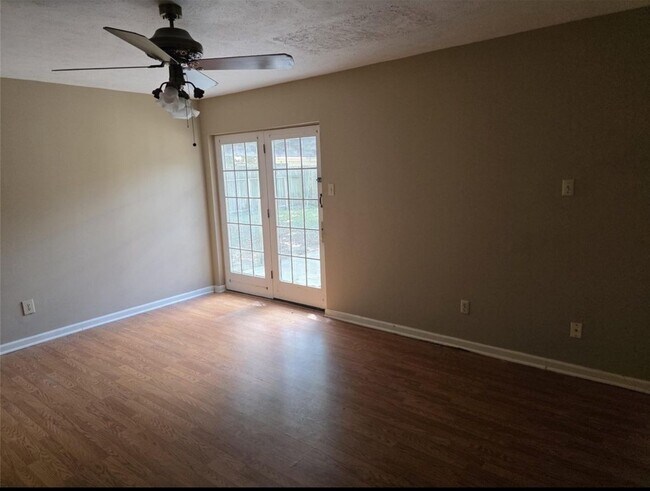 Building Photo - 14319 Whitecross Dr