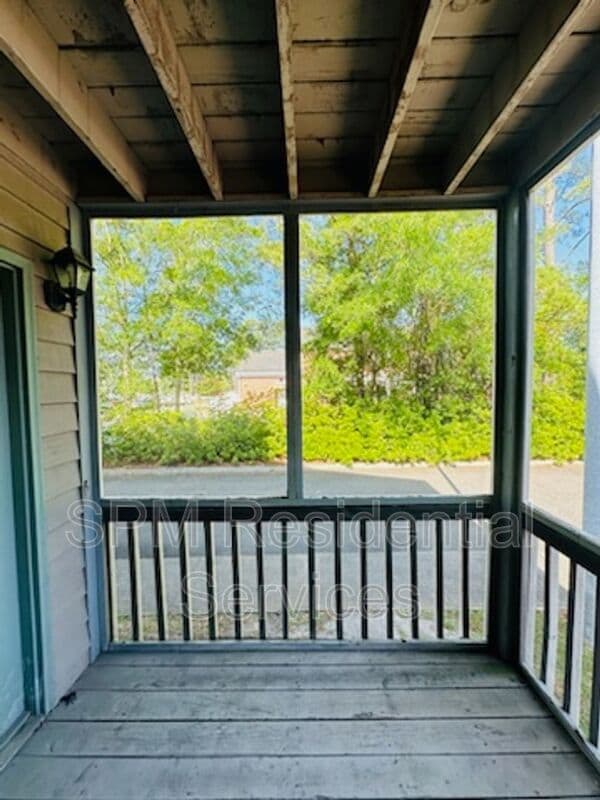 Building Photo - 1811 Savannah Ct