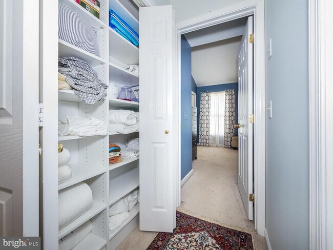 Building Photo - 9419 Steeple Ct