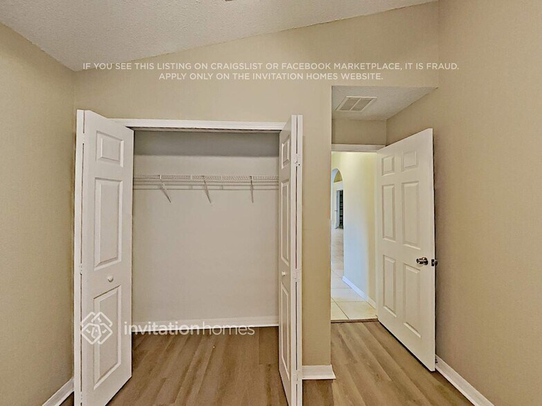 Building Photo - 971 Kenbar St