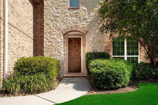 Building Photo - 8858 Van Allen Dr