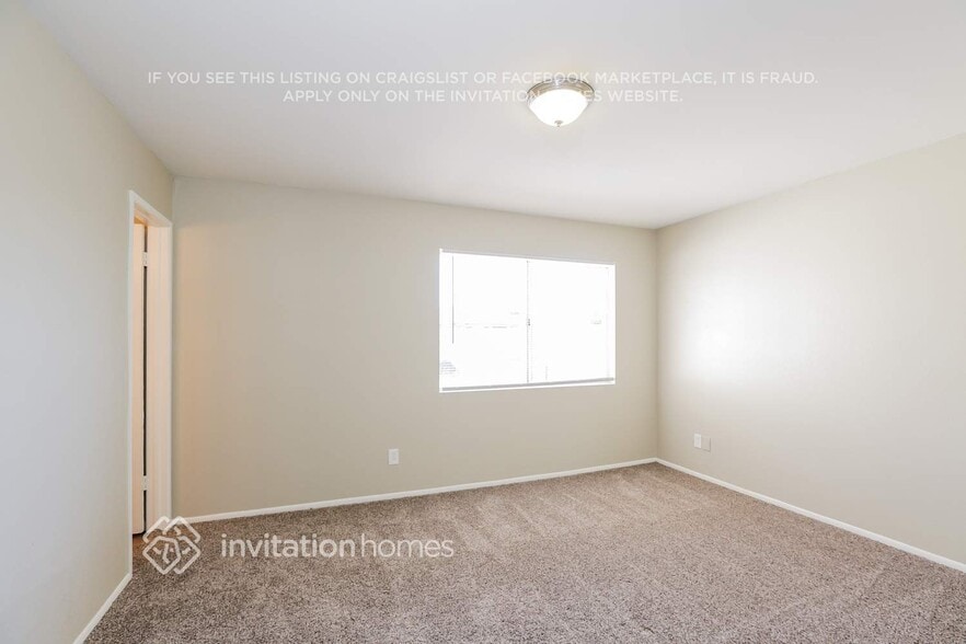 Building Photo - 10902 W Montecito Ave