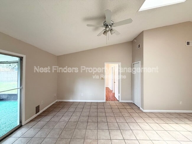 Building Photo - 11746 White Horse Rd