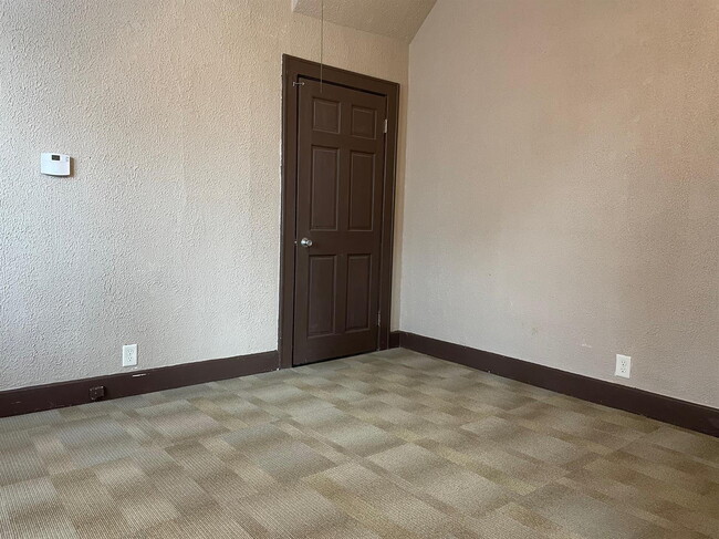 Building Photo - Stairway to Heaven — Charming 1 Bedroom with Upstairs Retreat