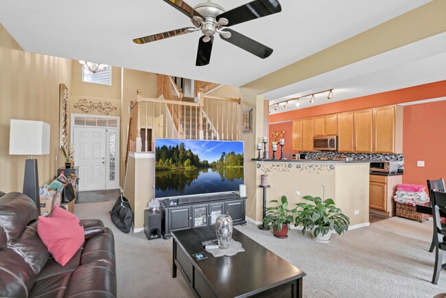 Building Photo - 1263 Tamarack Dr