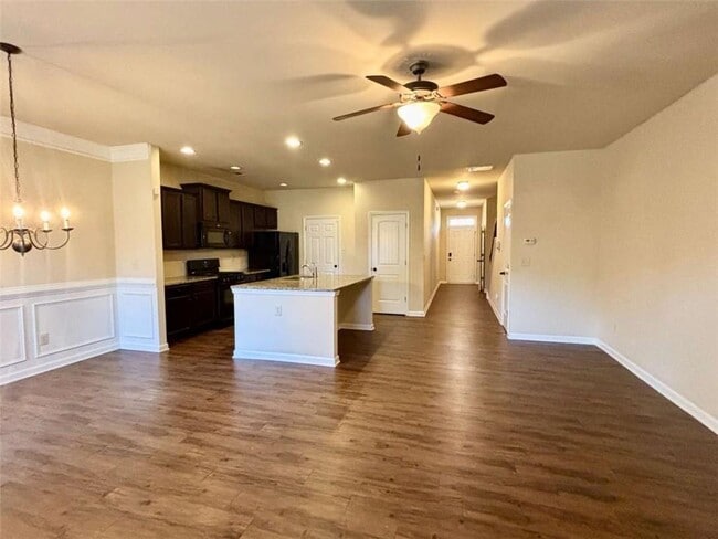 Building Photo - 2723 Morgan Glen Rd NE