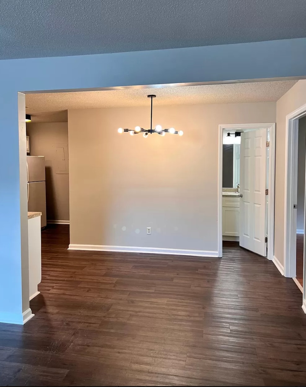 Building Photo - 511 Poplar St