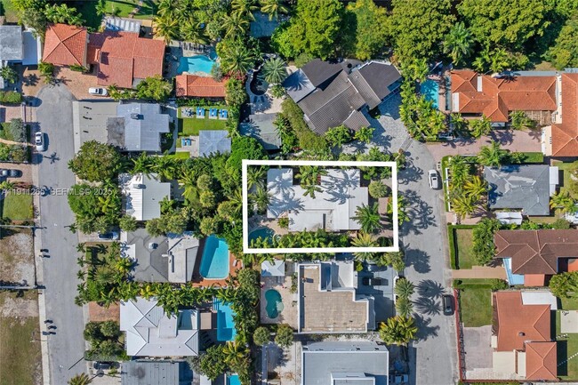 Building Photo - 3308 NE 16th Pl