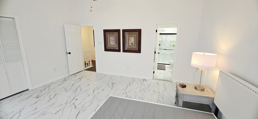 Building Photo - 8 Highlands Ct