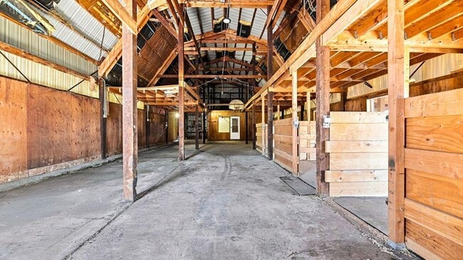 Building Photo - 4702 N State Hwy 67