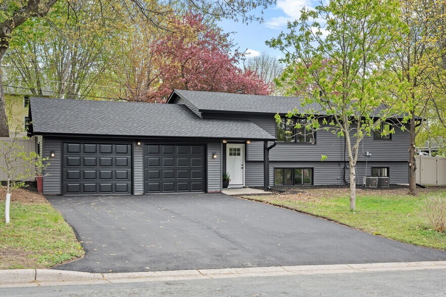 Building Photo - 58 Inglewood St