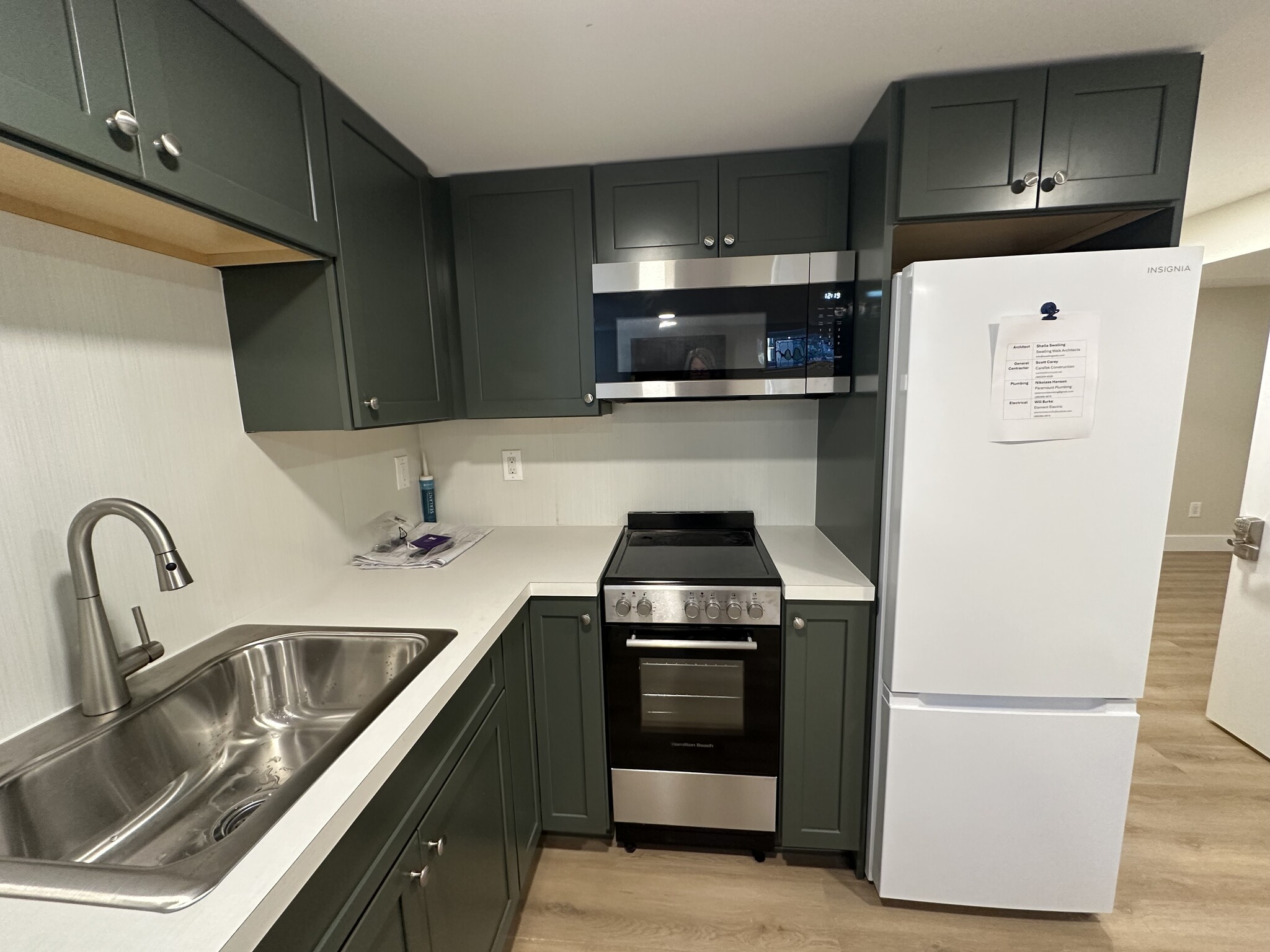 Building Photo - 2412 Columbia St SW