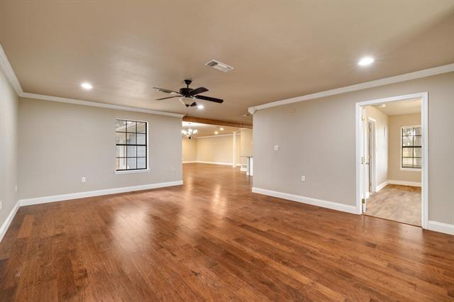 Building Photo - 102 Bowie Cove