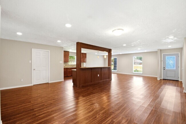 Building Photo - 25302 Friar Lake Ln