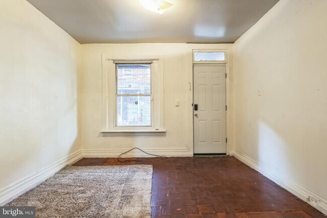 Building Photo - 1217 Hunter St