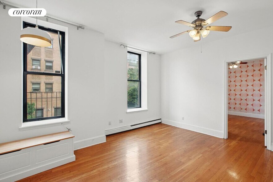 Building Photo - 362 15th St