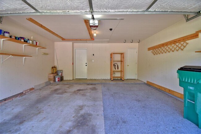 Building Photo - 807 Wild Petunia Way