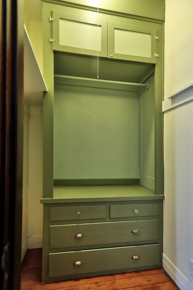 Building Photo - 2121 James M Wood Blvd