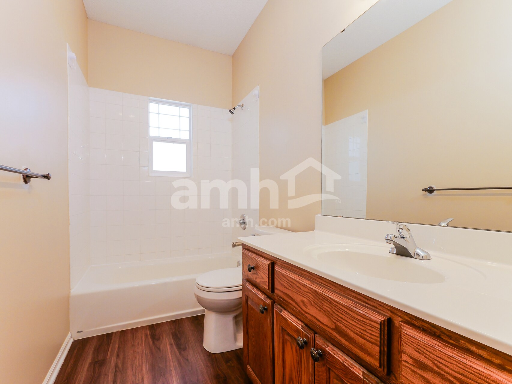 Building Photo - 2406 Fairfield Rd